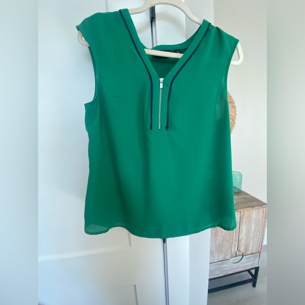 New York & Company Emerald Sleeveless Blouse